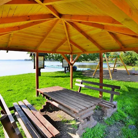 Lakeside Home, Private Garden 別荘 Dabrowica (Szczecinek)
