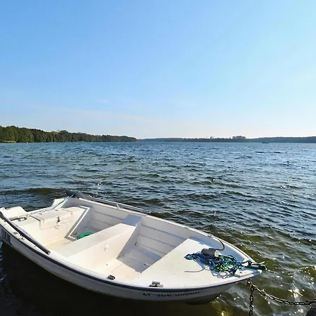 Lakeside Home, Private Garden 別荘 *